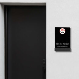 Alternative view of Naambord Lucid Vertical Business