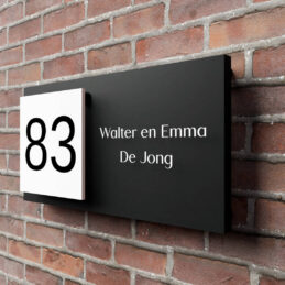 Naambord Zwart met vierkant Huisnummer links